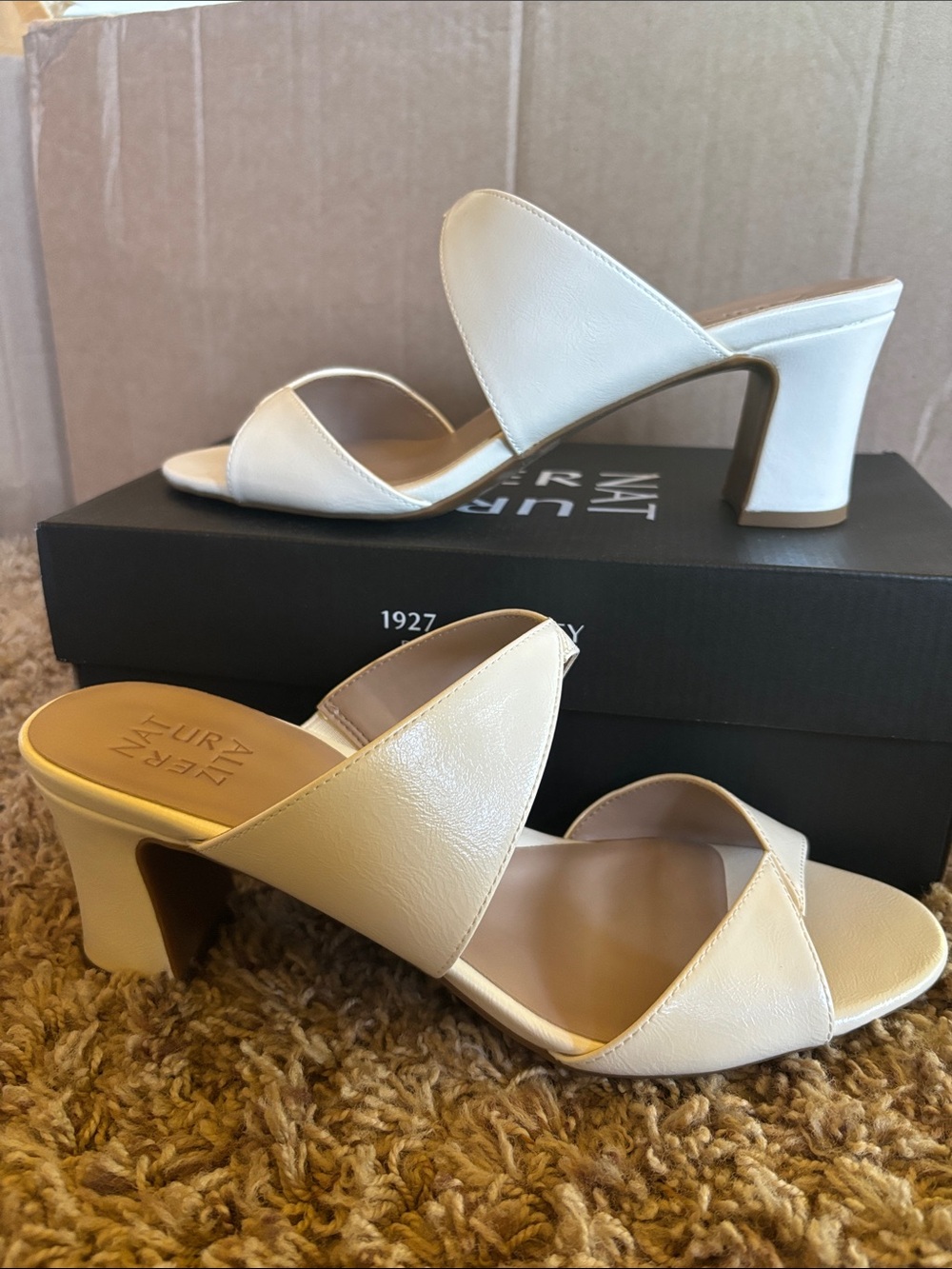 Naturalizer Heels Sandals Nessa Warm White 10 wide